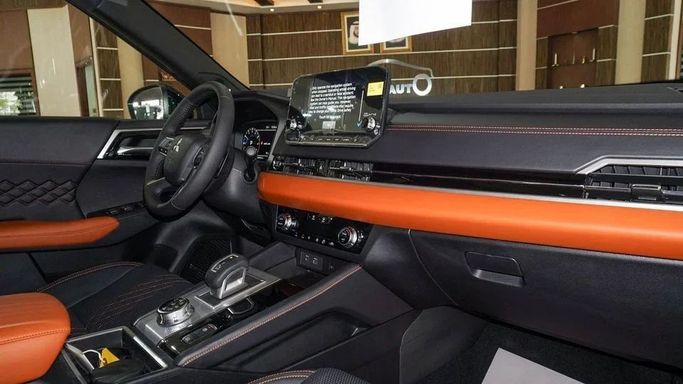 جديدة Mitsubishi Outlander IV, 2.5 l, 2025 في في دبي من High Line Auto، اللون أسود. مواصفات الخليج | AUTO.AE