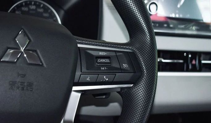 جديدة Mitsubishi Outlander IV, 2.5 l, 2023 في في دبي من High Line Auto، اللون أسود. مواصفات الخليج | AUTO.AE