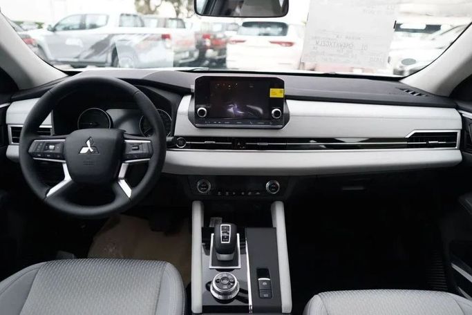 جديدة Mitsubishi Outlander IV, 2.5 l, 2023 في في دبي من High Line Auto، اللون أسود. مواصفات الخليج | AUTO.AE