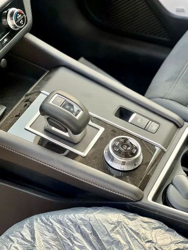 New Mitsubishi Outlander IV, 2.5 l, 2021 in Dubai by ANDIAMO MOTORS FZE, White color. GCC Specs | AUTO.AE