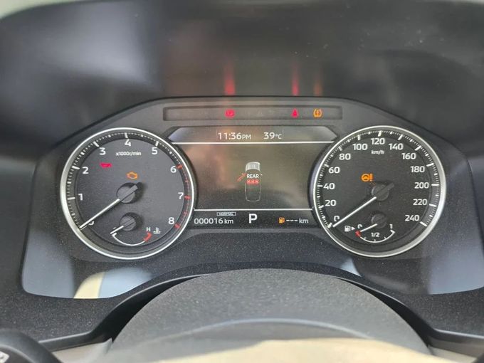 New Mitsubishi Outlander IV Facelift, 2.4 l, 2025 in Dubai by Mohamed Hakim Motors, White color. Other | AUTO.AE