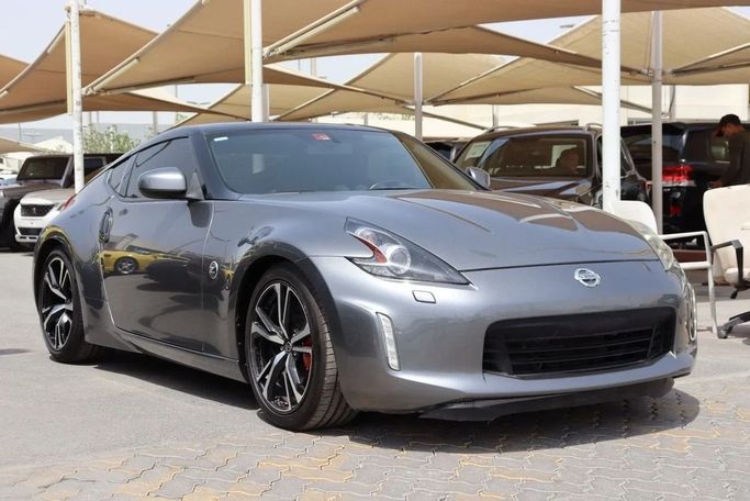Подержанный Nissan 370Z I Рестайлинг, 3.7 л, 2019 в Дубае от Dresden Motors Серый цвет. GCC | AUTO.AE
