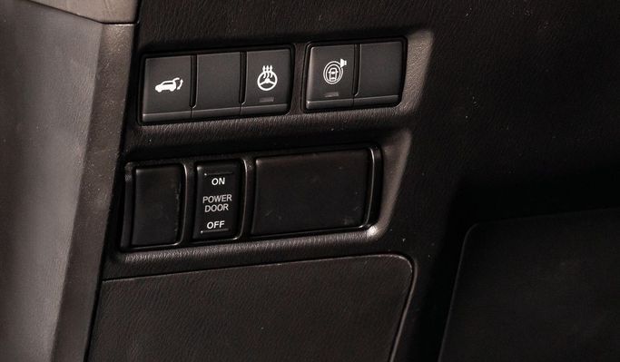 New Nissan Armada II Facelift, 5.6 l, 2024 in Dubai by Altass Motors, White color. Other | AUTO.AE