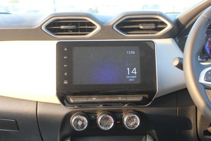 New Nissan Magnite I, 1.0 l, 2023 in Dubai by MENAMOTORS, Brown color. Other | AUTO.AE