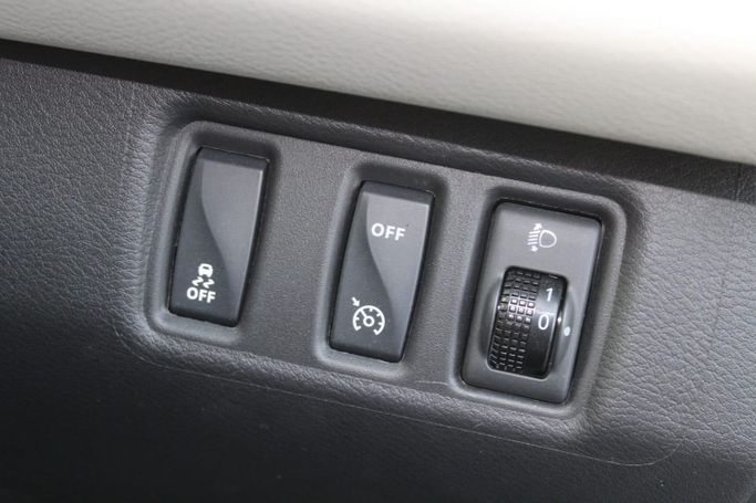 New Nissan Magnite I, 1.0 l, 2023 in Dubai by MENAMOTORS, Black color. Other | AUTO.AE