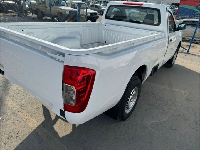 New Nissan Navara (Frontier) IV (D23), 2.5 l, 2023 in Dubai by Mohamed Hakim Motors, White color. GCC Specs | AUTO.AE