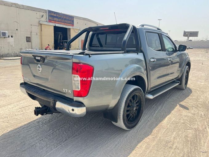 Подержанный Nissan Navara (Frontier) IV (D23), 2.3 л, 2017 в Дубае от Alhamd Motors Серый цвет. Other | AUTO.AE