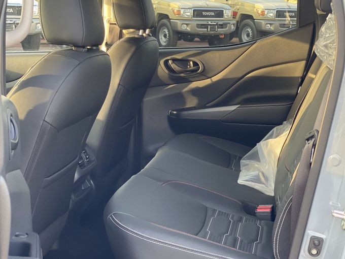 Новый Nissan Navara (Frontier) IV (D23), 2.5 л, 2025 в Дубае от MENAMOTORS Серый цвет. Other | AUTO.AE