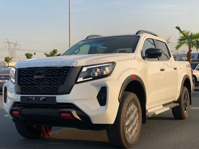 New Nissan Navara (Frontier) IV (D23), 2.5 l, 2025 in Dubai by MENAMOTORS, White color. Other | AUTO.AE