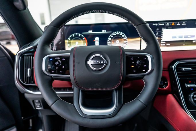 Nissan Patrol VI (Y62) Рестайлинг 2, 2025 внедорожник 5 дв. бизнес класса в Дубае от POF RENTAL зеленый цвет | AUTO.AE