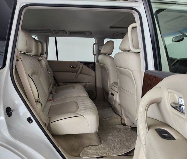 Used Nissan Patrol VI (Y62), 5.6 l, 2013 in Dubai by Gulf Motors, White color. GCC Specs | AUTO.AE