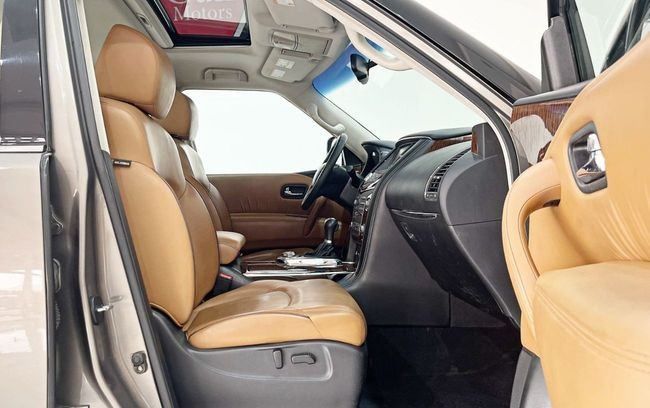 Used Nissan Patrol VI (Y62) Facelift, 5.6 l, 2017 in Dubai by Gulf Motors, Grey color. GCC Specs | AUTO.AE