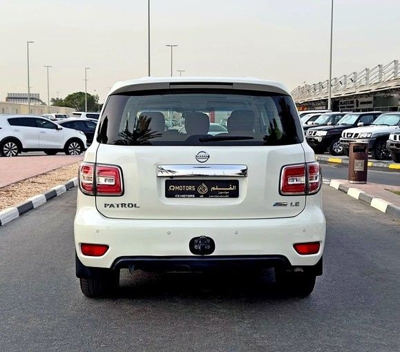 Used Nissan Patrol VI (Y62), 5.6 l, 2012 in Dubai by Q Motors, White color. GCC Specs | AUTO.AE