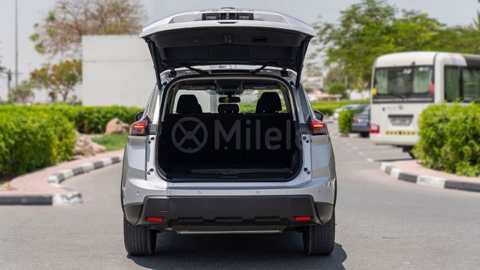 Used Nissan Rogue III Facelift, 1.5 l, 2024 in Dubai by Milele, Silver color. Other | AUTO.AE