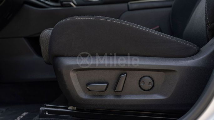 Used Nissan Rogue III Facelift, 1.5 l, 2024 in Dubai by Milele, Silver color. Other | AUTO.AE