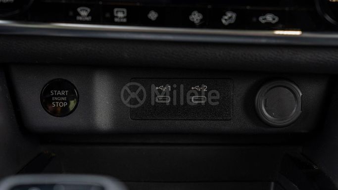 Used Nissan Rogue III Facelift, 1.5 l, 2024 in Dubai by Milele, Silver color. Other | AUTO.AE