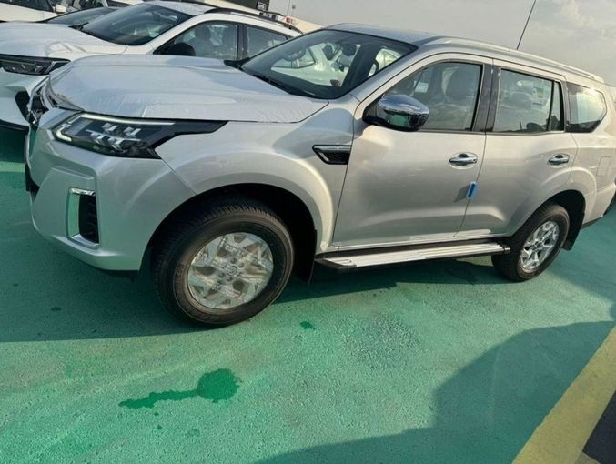 New Nissan X-Terra, 2.5 l, 2023 in Dubai by Mohamed Hakim Motors, Silver color. GCC Specs | AUTO.AE