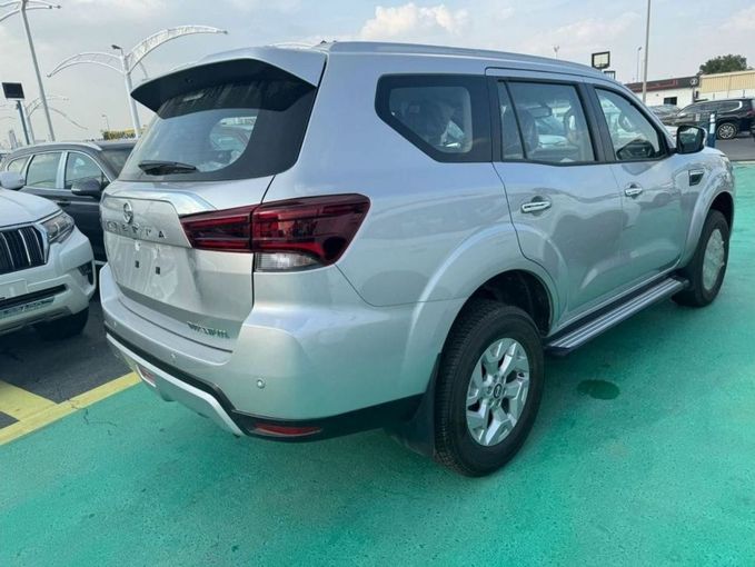 New Nissan X-Terra, 2.5 l, 2023 in Dubai by Mohamed Hakim Motors, Silver color. GCC Specs | AUTO.AE