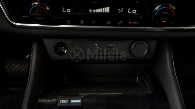 Новый Nissan X-Trail IV, 1.5 л, 2023 в Дубае от Milele Серый цвет. Other | AUTO.AE