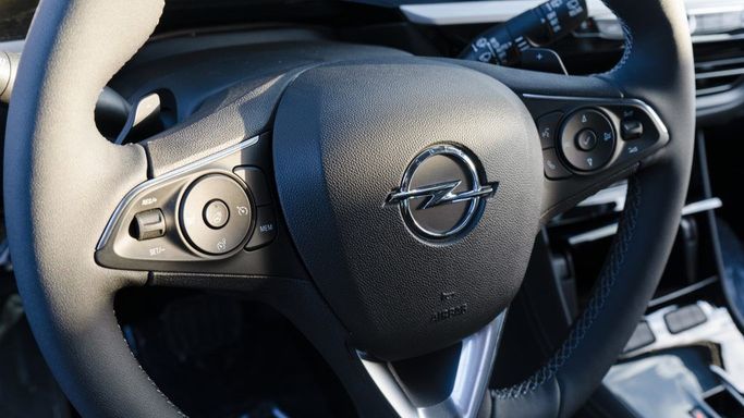 Новый Opel Grandland X I Рестайлинг, 1.2 л, 2024 в Дубае от TRADEX FRANCE MOTORS Серый цвет. Other | AUTO.AE