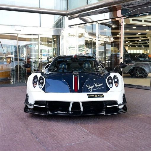 Подержанный Pagani Huayra, 6.0 л, 2018 в Дубае от Q Motors Белый цвет.  | AUTO.AE