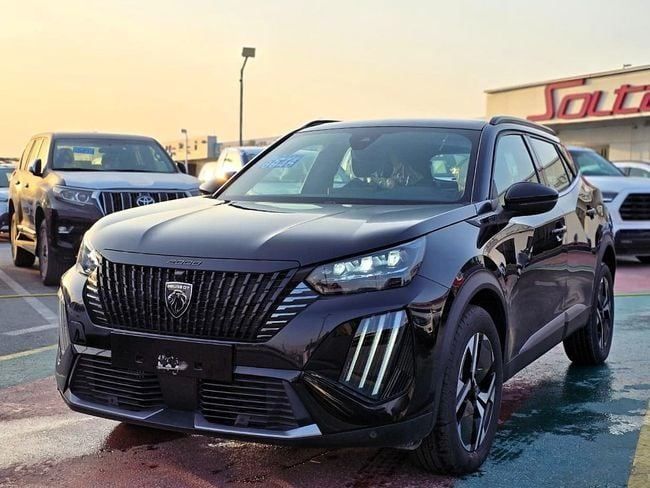 Новый Peugeot 2008 II Рестайлинг, 1.2 л, 2025 в Дубае от Soltan Auto Черный цвет. Европейская | AUTO.AE