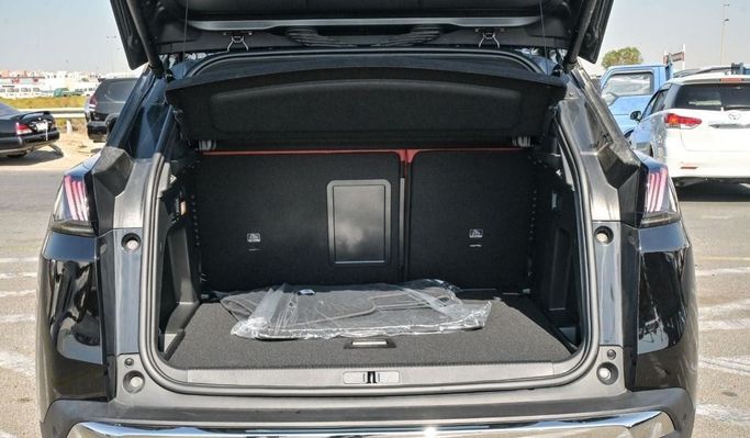 Новый Peugeot 3008 III, 1.2 л, 2023 в Дубае от Mohamed Hakim Motors Черный цвет. Other | AUTO.AE