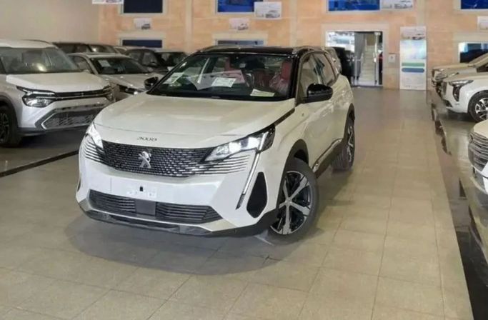 Новый Peugeot 3008 II Рестайлинг, 1.6 л, 2024 в Дубае от Mohamed Hakim Motors Белый цвет. Other | AUTO.AE