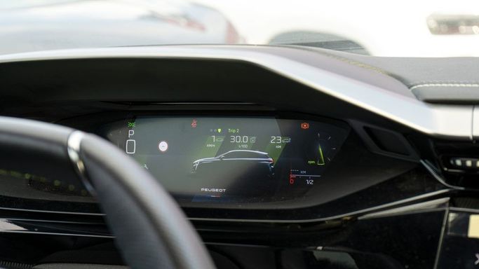 Новый Peugeot 308 III, 1.2 л, 2025 в Дубае от TRADEX FRANCE MOTORS Зеленый цвет. Other | AUTO.AE