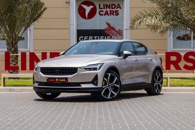 Подержанный Polestar 2, 2023 в Дубае от Linda Cars Золотистый цвет. GCC | AUTO.AE