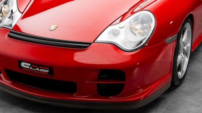 Used Porsche 911 GT2 996, 3.6 l, 2002 in Dubai by Al Ain Class Motors, Red color. European Specs | AUTO.AE