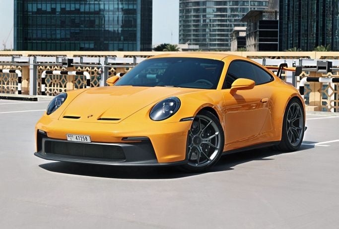 Porsche 911 GT3 992, 2023 رياضي كوبيه للإيجار في في دبي من POF RENTAL، اللون برتقالي | AUTO.AE