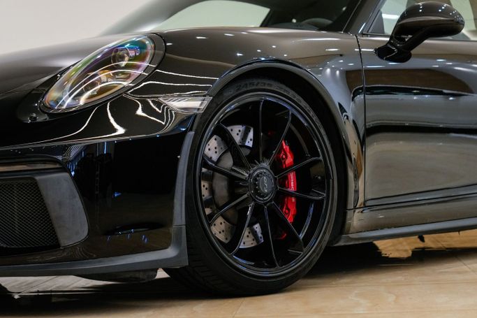 Подержанный Porsche 911 GT3 991 Рестайлинг, 4.0 л, 2018 в Дубае от ALO CARS USED CARS LLC Черный цвет. GCC | AUTO.AE