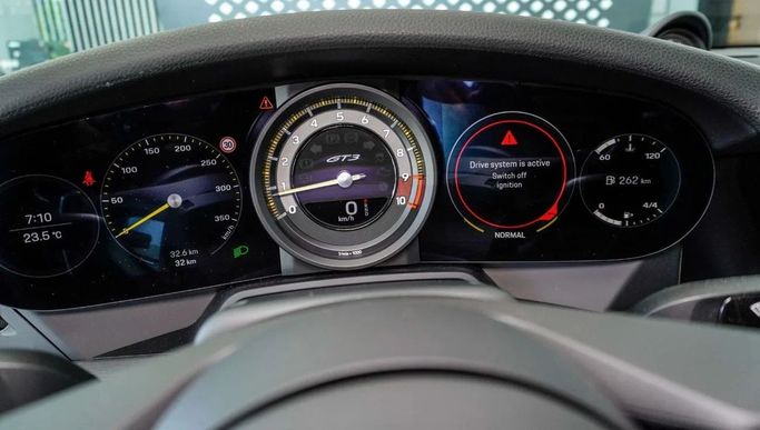 جديدة Porsche 911 GT3 992, 4.0 l, 2024 في في دبي من Laith Alobaidi Motors، اللون أبيض. المواصفات الأوروبية | AUTO.AE
