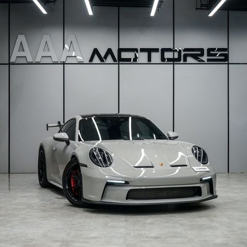 Подержанный Porsche 911 GT3 992, 4.0 л, 2023 в Дубае от AAA Motors Серый цвет. Европейская | AUTO.AE