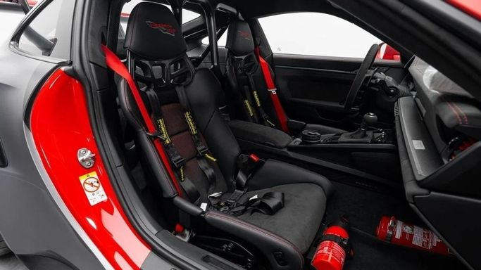 Новый Porsche 911 GT3 RS 992, 4.0 л, 2024 в Дубае от Al Ain Class Motors Красный цвет. GCC | AUTO.AE