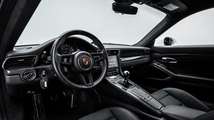 Used Porsche 911 GT3 Touring 991 Facelift, 4.0 l, 2018 in Dubai by Al Ain Class Motors, White color. GCC Specs | AUTO.AE