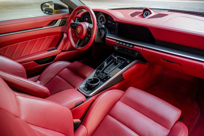Porsche 911 Turbo VIII (992), 2023 رياضي كوبيه للتأجير في في دبي من Macan Luxury Motors، اللون برتقالي | AUTO.AE