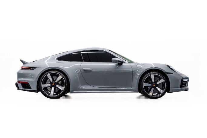 Новый Porsche 911 Turbo VIII (992), 3.7 л, 2022 в Дубае от PUPIL OF FATE MOTORS Серый цвет. GCC | AUTO.AE