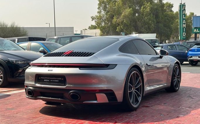 مستعملة Porsche 911 Carrera VIII (992), 3.0 l, 2021 في في دبي من Philippine Used Cars Showroom، اللون فضي. مواصفات الخليج | AUTO.AE