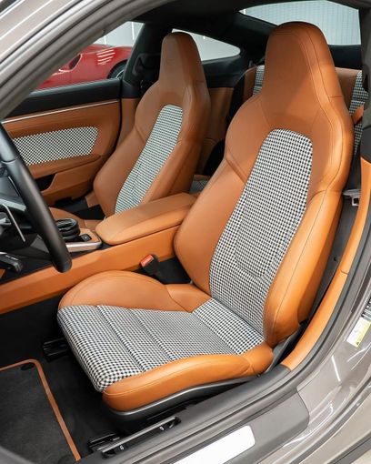 Подержанный Porsche 911 Turbo S VIII (992), 3.7 л, 2024 в Дубае от GCC Super Motors Серый цвет. GCC | AUTO.AE