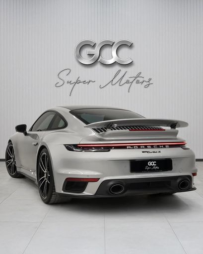 Подержанный Porsche 911 Turbo S VIII (992), 3.7 л, 2020 в Дубае от GCC Super Motors Серебристый цвет. GCC | AUTO.AE