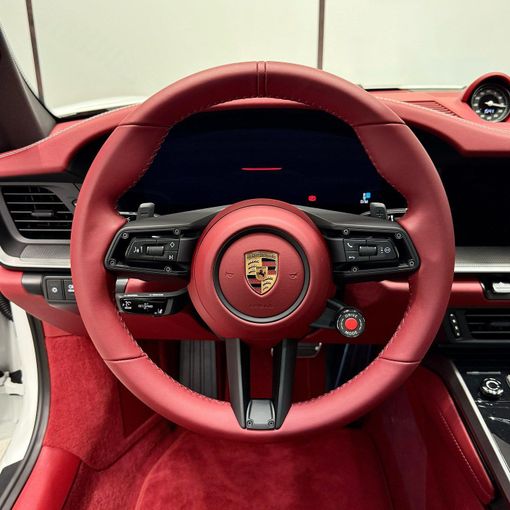 Новый Porsche 911 Carrera VIII (992), 3.0 л, 2025 в Дубае от AAA Motors Белый цвет. GCC | AUTO.AE