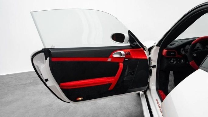 Подержанный Porsche 911 Gemballa GTR 650 VI (997), 3.6 л, 2007 в Дубае от Al Ain Class Motors Белый цвет. Европейская | AUTO.AE
