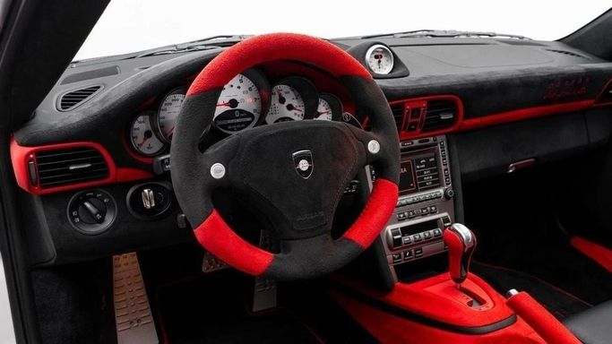 Подержанный Porsche 911 Gemballa GTR 650 VI (997), 3.6 л, 2007 в Дубае от Al Ain Class Motors Белый цвет. Европейская | AUTO.AE