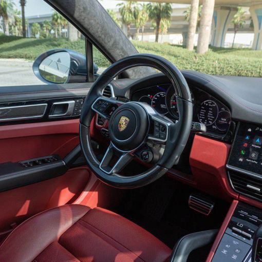 Porsche Cayenne Turbo Coupé III, 2023 внедорожник 5 дв. coupé бизнес класса в Дубае от DEIZ серебристый цвет | AUTO.AE