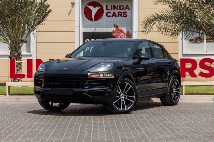 Подержанный Porsche Cayenne Coupé III Рестайлинг, 3.0 л, 2024 в Дубае от Linda Cars Черный цвет. GCC | AUTO.AE