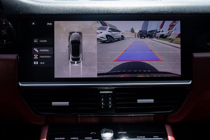Подержанный Porsche Cayenne III, 3.0 л, 2021 в Дубае от Linda Cars Черный цвет. GCC | AUTO.AE