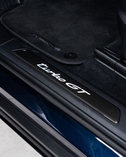 Подержанный Porsche Cayenne Turbo GT Coupé III Рестайлинг, 4.0 л, 2024 в Дубае от GCC Super Motors Тёмно-синий цвет. GCC | AUTO.AE