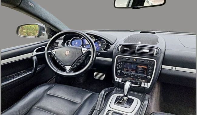 Подержанный Porsche Cayenne Turbo S I (955), 4.5 л, 2006 в Дубае от Gulf Motors Черный цвет. GCC | AUTO.AE